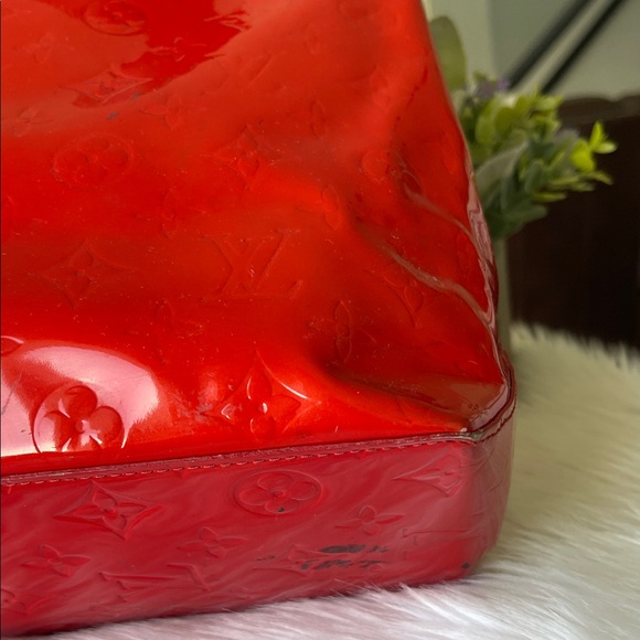 LOUIS VUITTON Monogram Vernis Reade MM Hand Bag Red Rouge - Picture 7 of 17